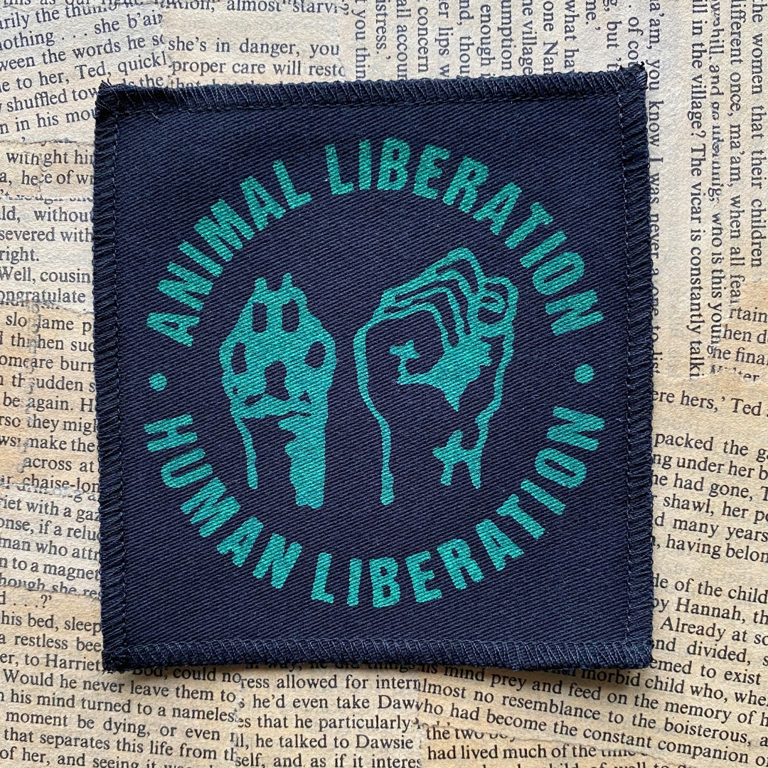 Animal liberation, human liberation - pieni kangasmerkki