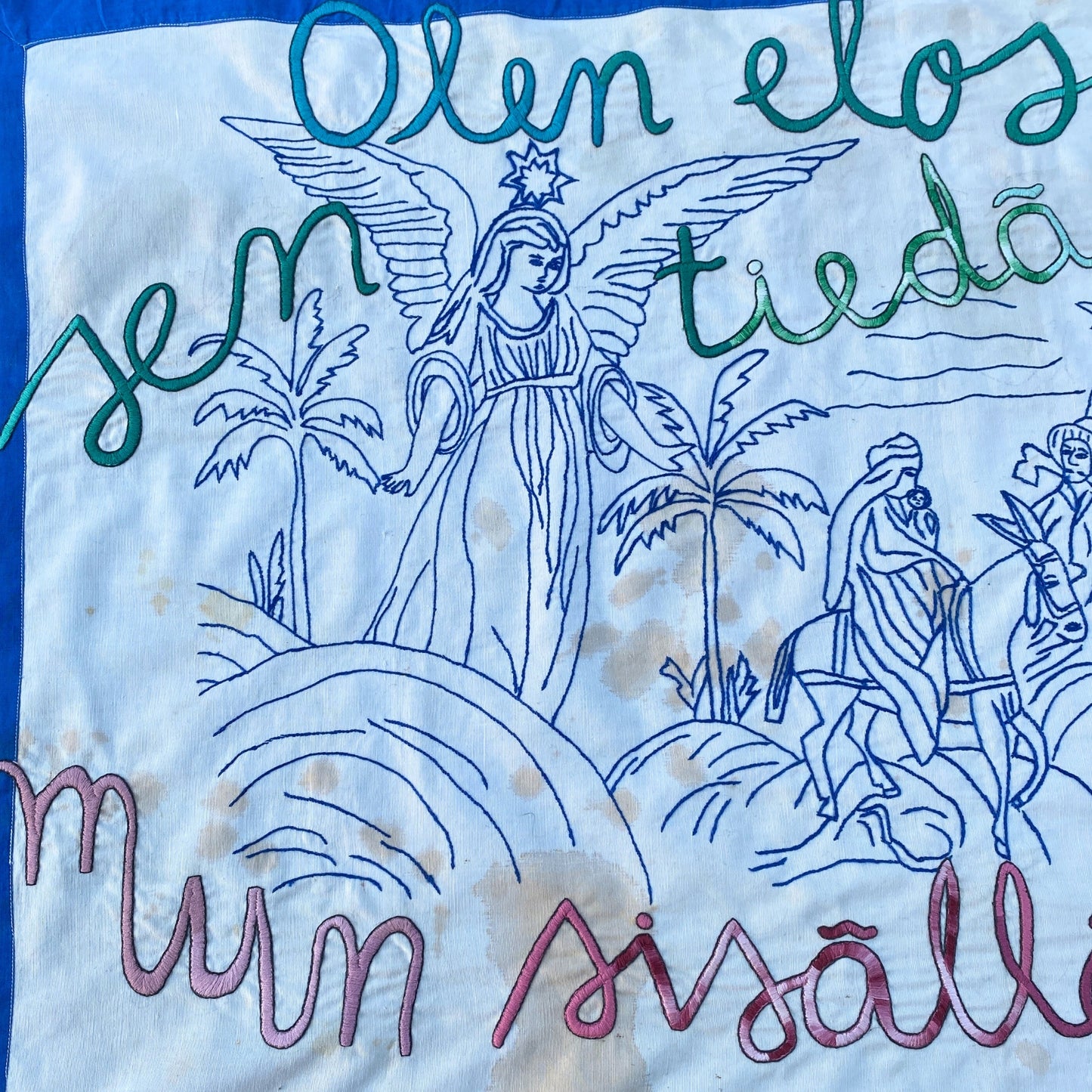 Elossa oleminen - embroidery work