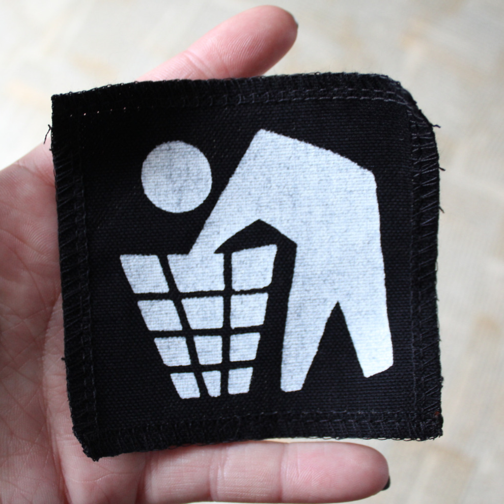 Dykkaaja - a small fabric label