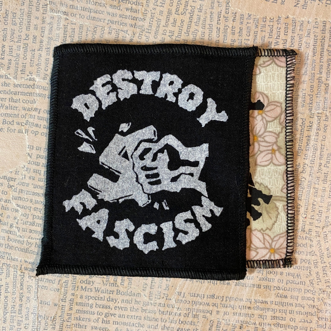 Destroy Fascism - pieni kangasmerkki