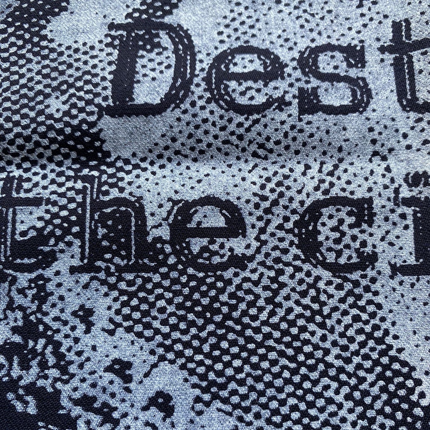 Destroy the cistem - selkäpätsi