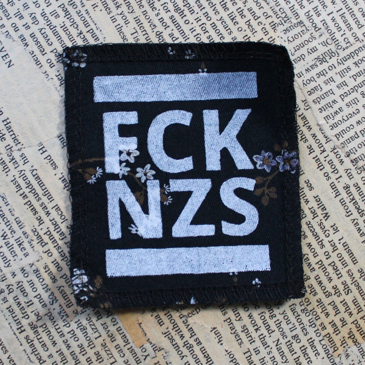 FCK NZS - pieni kangasmerkki