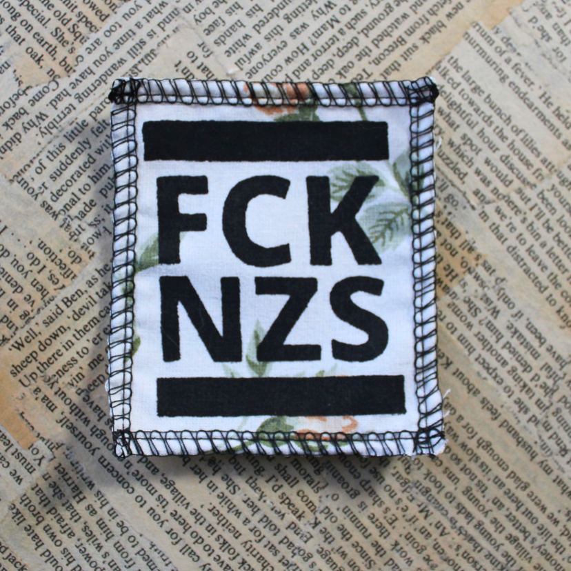 FCK NZS - pieni kangasmerkki