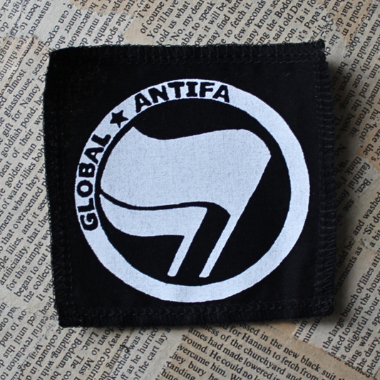 Global antifa - pieni kangasmerkki